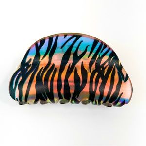 Holographic Tiger Print Jaw-clip